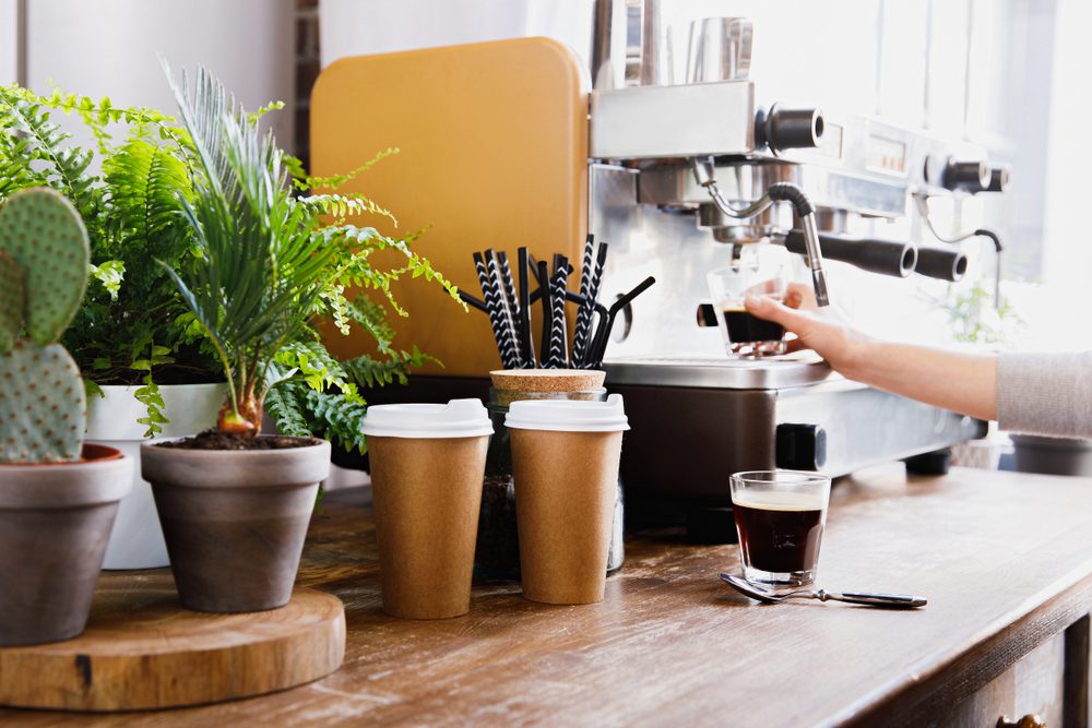 Siebträgermaschine im Büro